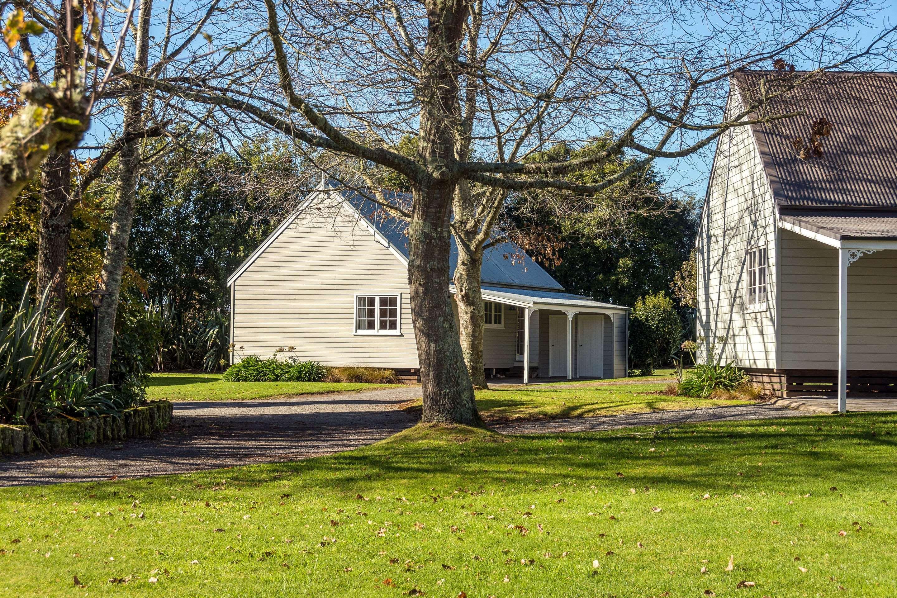 Huka Falls Resort Taupo Dış mekan fotoğraf The stable